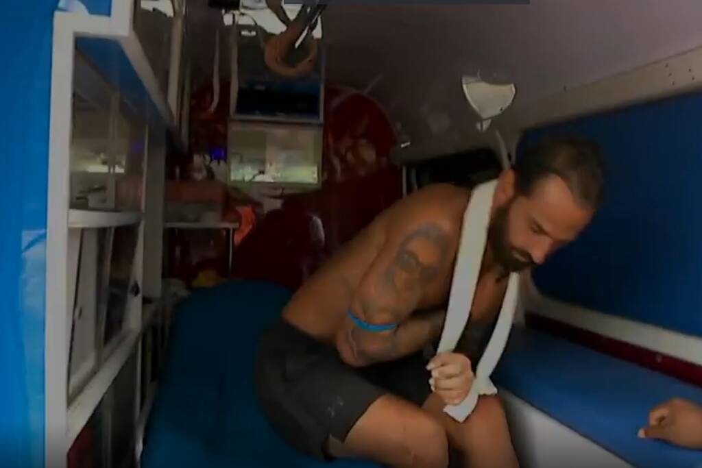 Survivor: Σοκαριστικός τραυματισμός για Σολεϊδη - Έφυγε με ασθενοφόρο από το παιχνίδι (videos)
