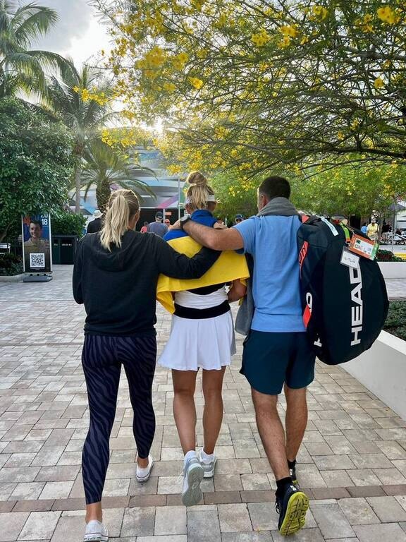 Πόλεμος στην Ουκρανία-Σπαρακτικό μήνυμα Τσουρέκνο: «Ζω έναν εφιάλτη. Δεν έχω που να πάω» (photos)