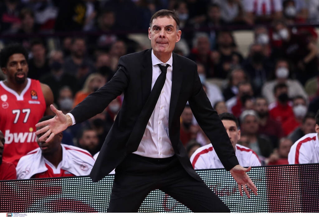 Ολυμπιακός-Μπαρτσελόνα: Το «τρελό» τρίποντο του Καλάθη που έφερε έκρηξη του Μπαρτζώκα (video+photos)