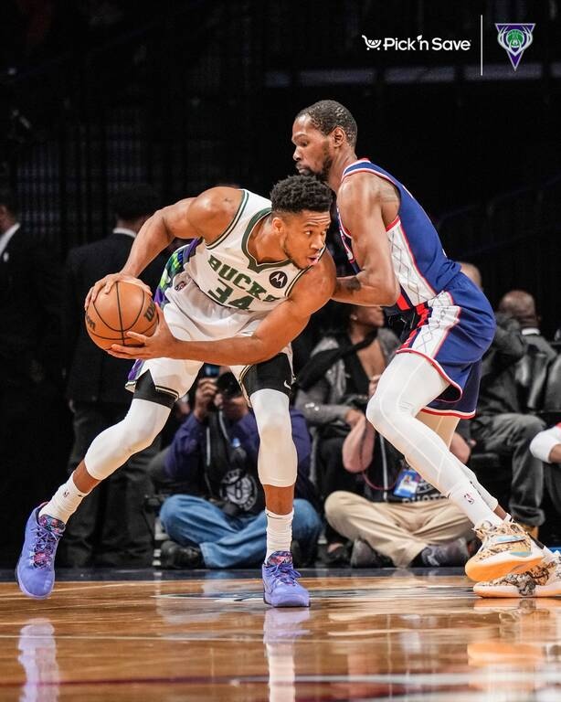 NBA: Ιστορική εμφάνιση Αντετοκούνμπο και νίκη-θρίλερ για Μπακς (photos+videos)