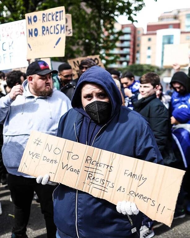 Τσέλσι: Αντίδραση από τους οπαδούς κατά της οικογένειας Ρίκετς (photos)