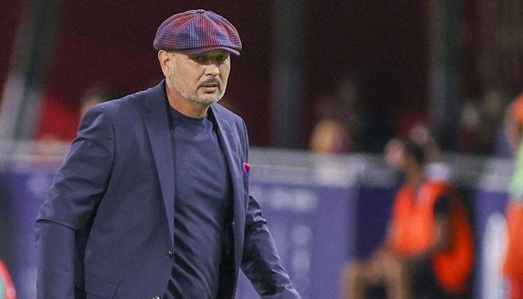 Σίνισα Μιχαΐλοβιτς: Στο νοσοκομείο ξανά ο Σέρβος - Τα συγκλονιστικά λόγια στους παίκτες της Μπολόνια