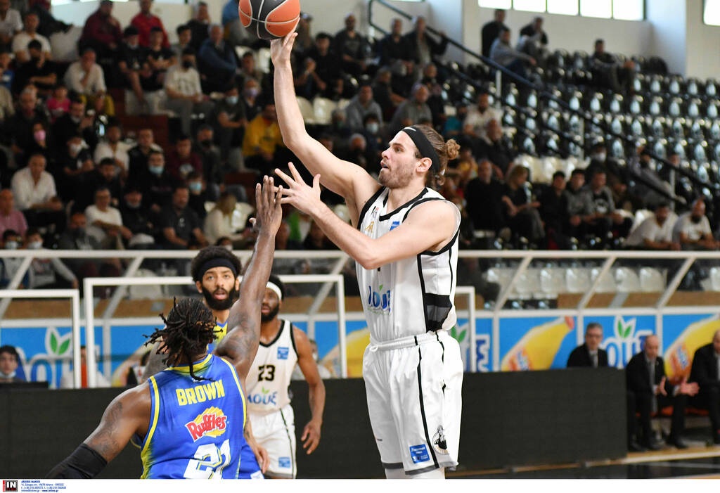 Απόλλων Π.-Περιστέρι 74-72: Με υπογραφή Σίμονς!