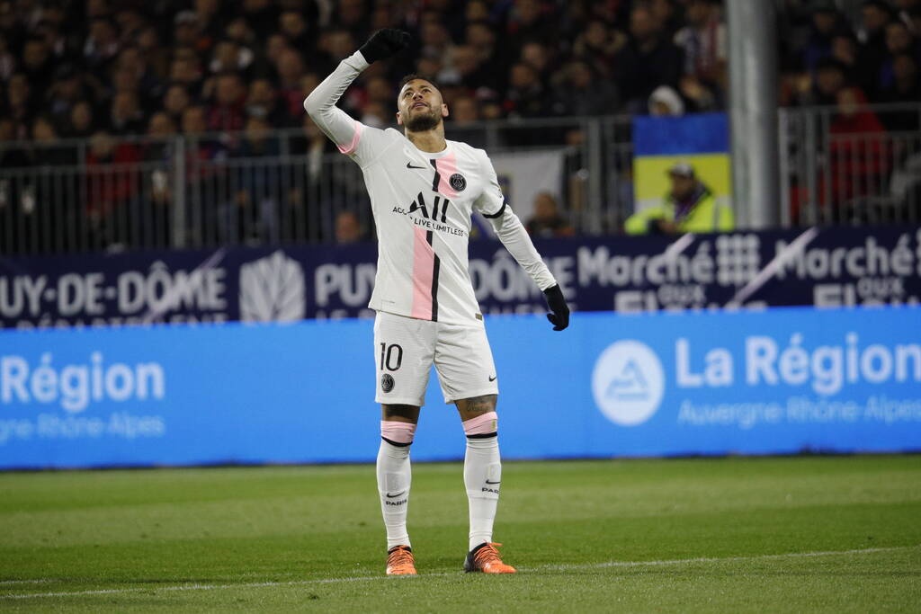 Ligue 1: Ρεσιτάλ κι εξάρα η Παρί Σεν Ζερμέν - Από τρία γκολ Νεϊμάρ, Εμπαπέ, τρεις ασίστ ο Μέσι
