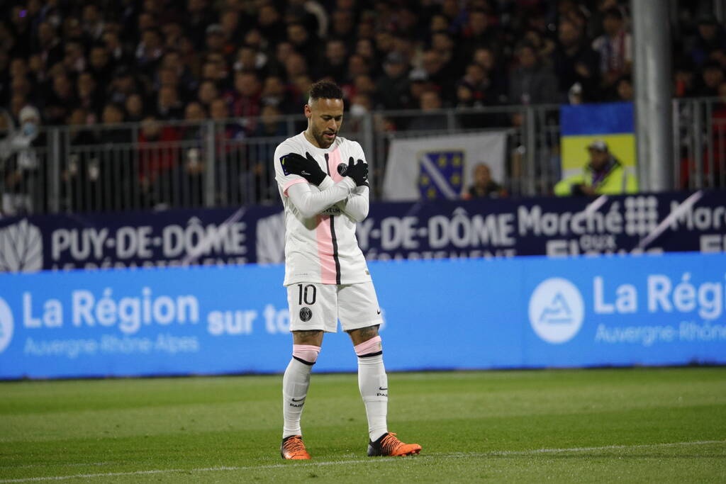 Ligue 1: Ρεσιτάλ κι εξάρα η Παρί Σεν Ζερμέν - Από τρία γκολ Νεϊμάρ, Εμπαπέ, τρεις ασίστ ο Μέσι