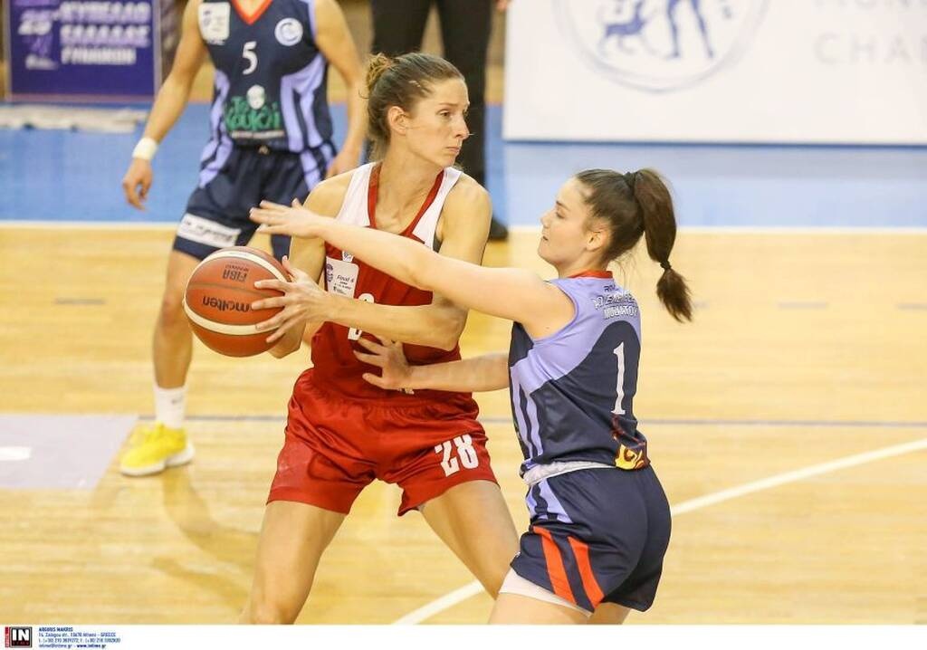 Ελευθερία Μοσχάτου-Ολυμπιακός 48-59: Πέμπτη συνεχόμενη φορά «ερυθρόλευκος» Κυπελλούχος