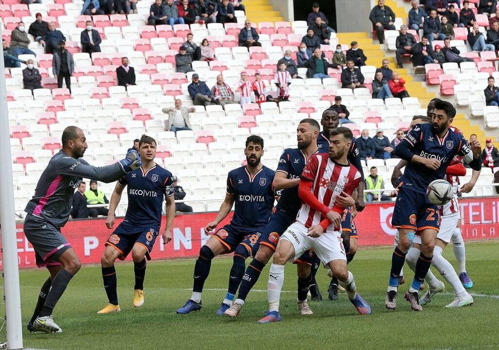 Τουρκία: Σημείωσε αυτογκόλ ο Γούτας στο ματς με την Μπασάκσεχιρ (video)