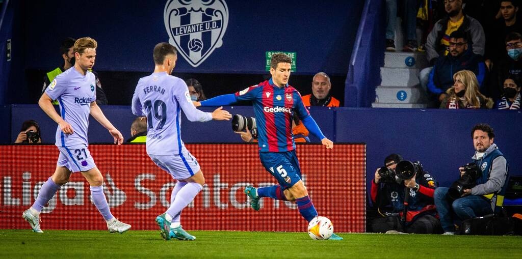 La Liga: Σωτήρας Ντε Γιονγκ για την Μπαρτσελόνα (Photos)