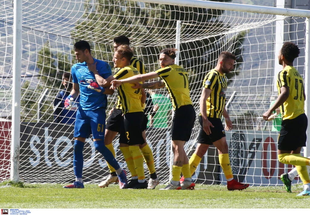 AEK: O Στάνκοβιτς έφερε Χατζηεμμανουήλ από την ομάδα Β - Πιθανή η συμμετοχή του με ΠΑΣ