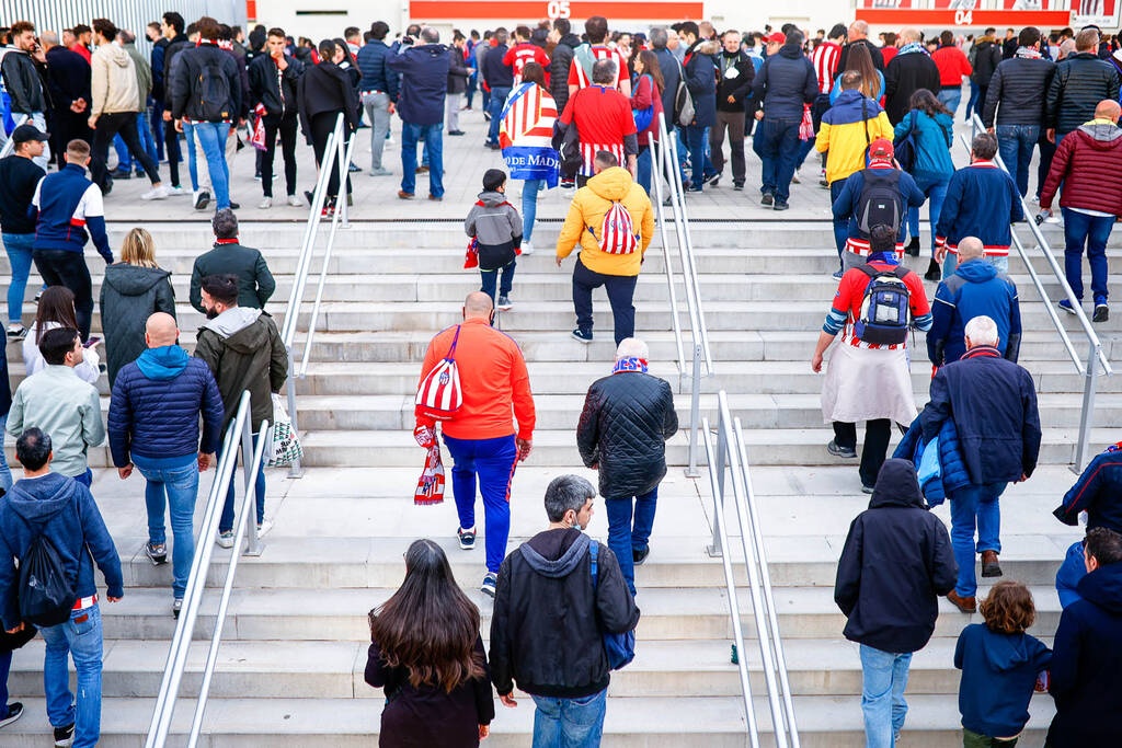 Ηφαίστειο το Metropolitano, λάβα οι οπαδοί της Ατλέτικο Μαδρίτης κόντρα στη Μάντσεστερ Σίτι! (vids)