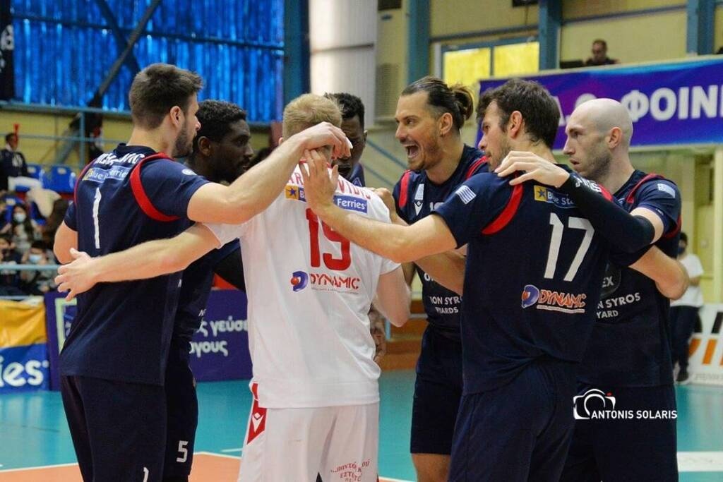 Volley League Ανδρών: Ζωντανός στην διεκδίκηση του τίτλου έμεινε ο Φοίνικας, νίκησε 3-0 την Κηφισιά