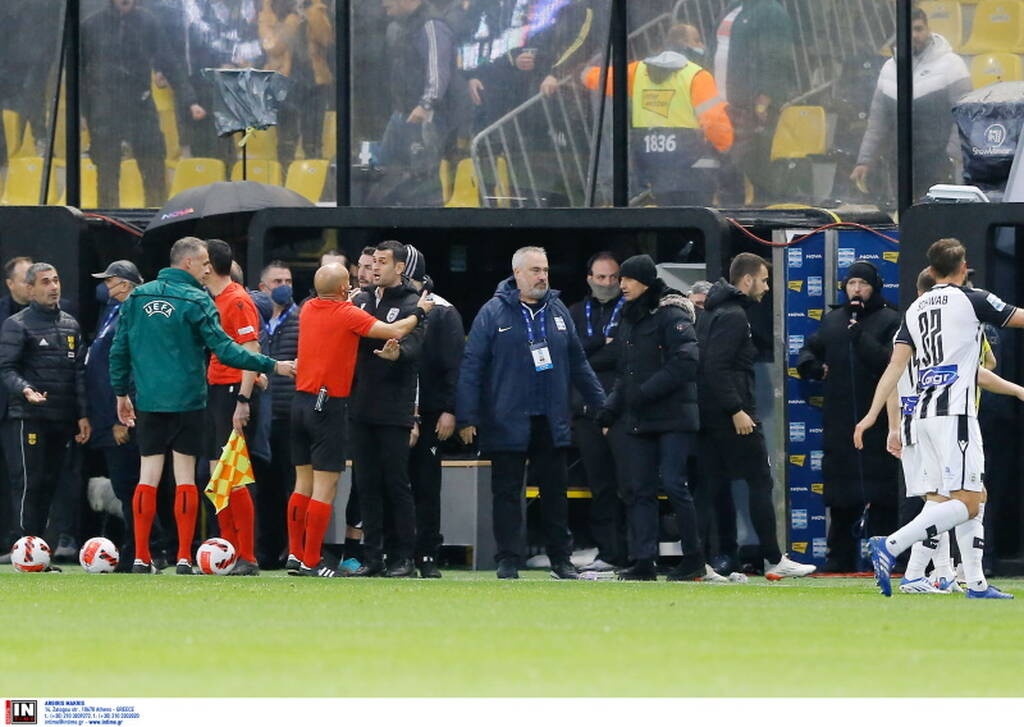 Άρης-ΠΑΟΚ: Ένταση με Λουτσέσκου - Στα χέρια οι δύο πάγκοι, αποβλήθηκε ο Μπούργκος (photos)