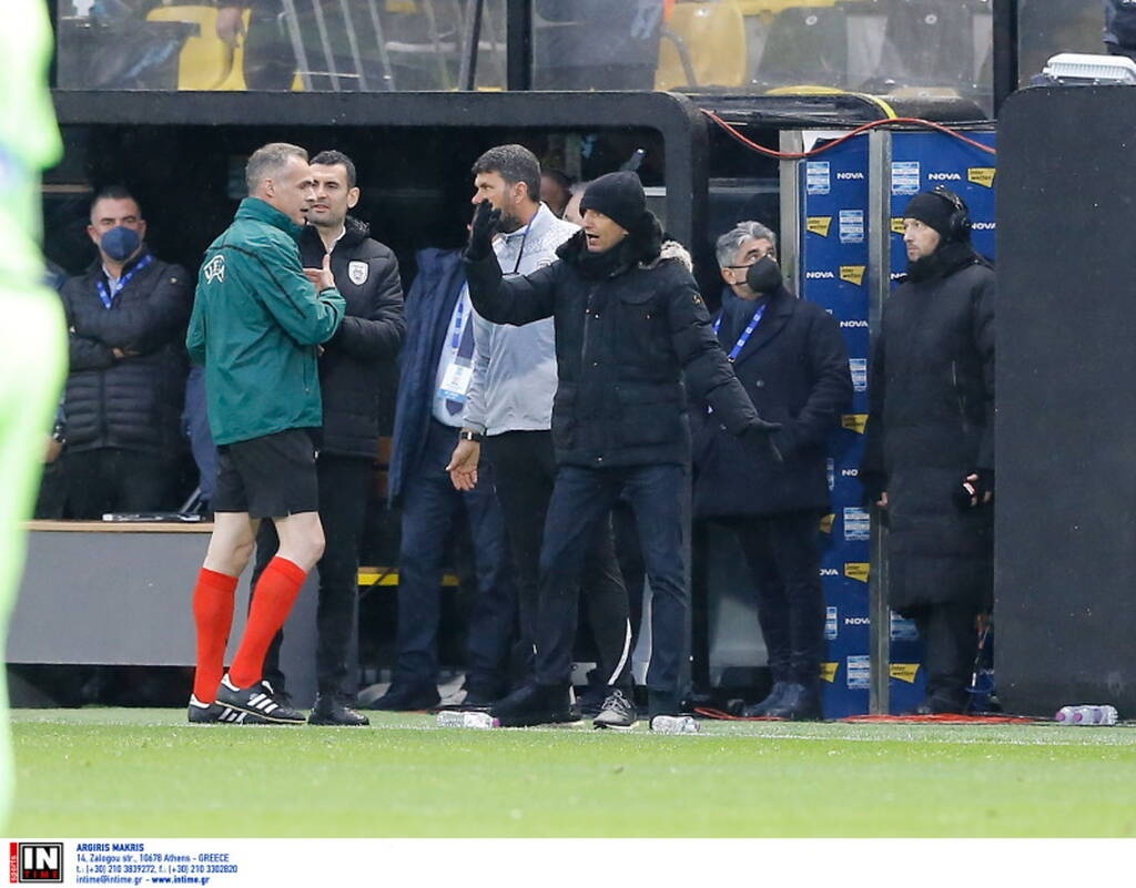 Άρης-ΠΑΟΚ: Ένταση με Λουτσέσκου - Στα χέρια οι δύο πάγκοι, αποβλήθηκε ο Μπούργκος (photos)