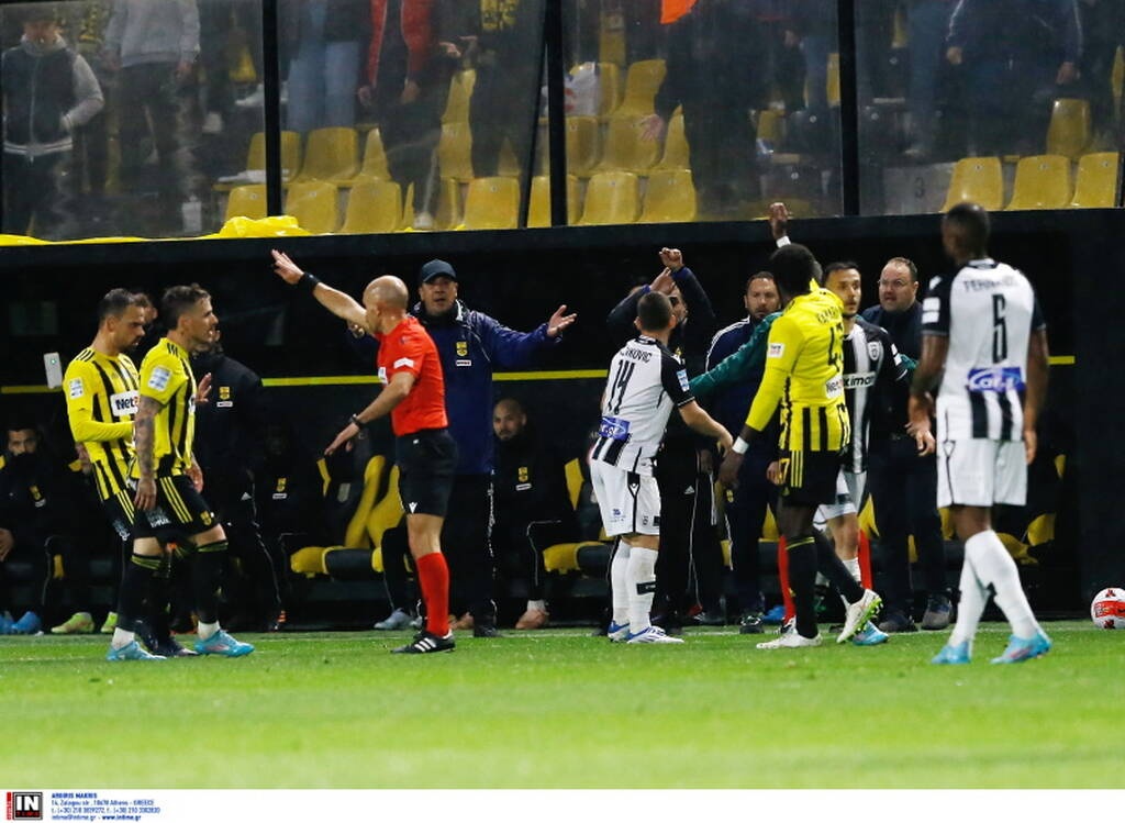 Άρης-ΠΑΟΚ: Ένταση με Λουτσέσκου - Στα χέρια οι δύο πάγκοι, αποβλήθηκε ο Μπούργκος (photos)