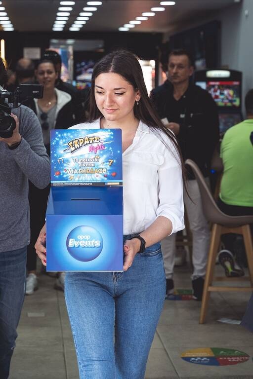 Διασκέδαση στο κόκκινο στο ΣΚΡΑΤΣ event σε καταστήματα ΟΠΑΠ της Γλυφάδας