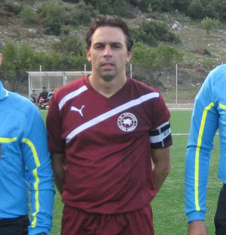 Θρήνος – Πέθανε παλαίμαχος ποδοσφαιριστής στο γήπεδο την ώρα του αγώνα