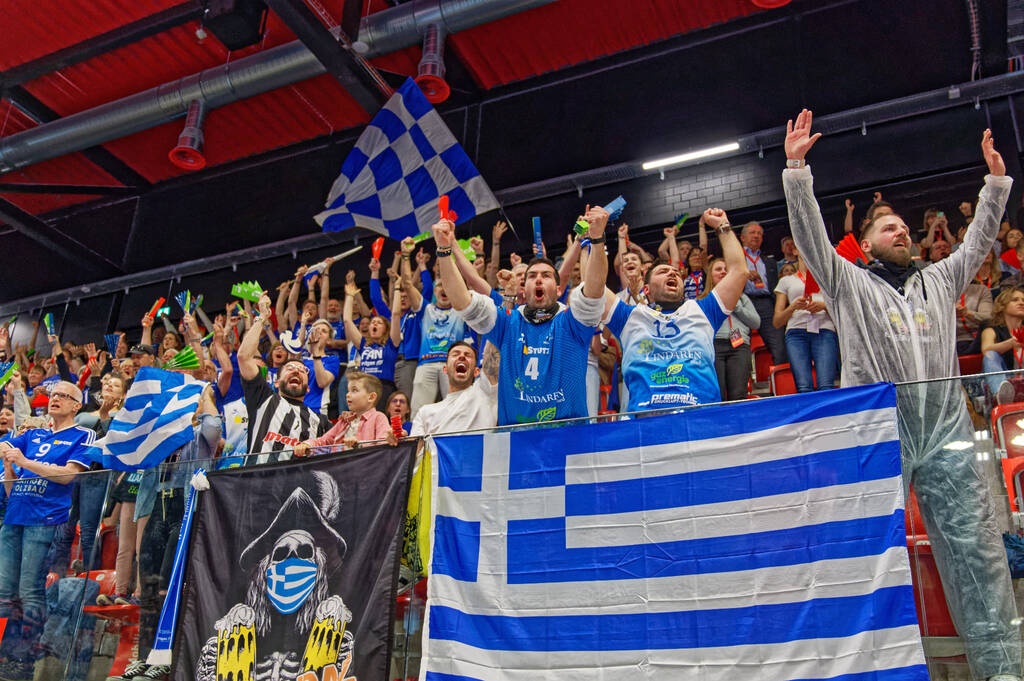 Ντίμα Φιλίποφ στο Onsports: «Το βόλεϊ είναι η ζωή μου! Όμορφες στιγμές με ΠΑΟ, ΟΣΦΠ και ΠΑΟΚ» (pics)