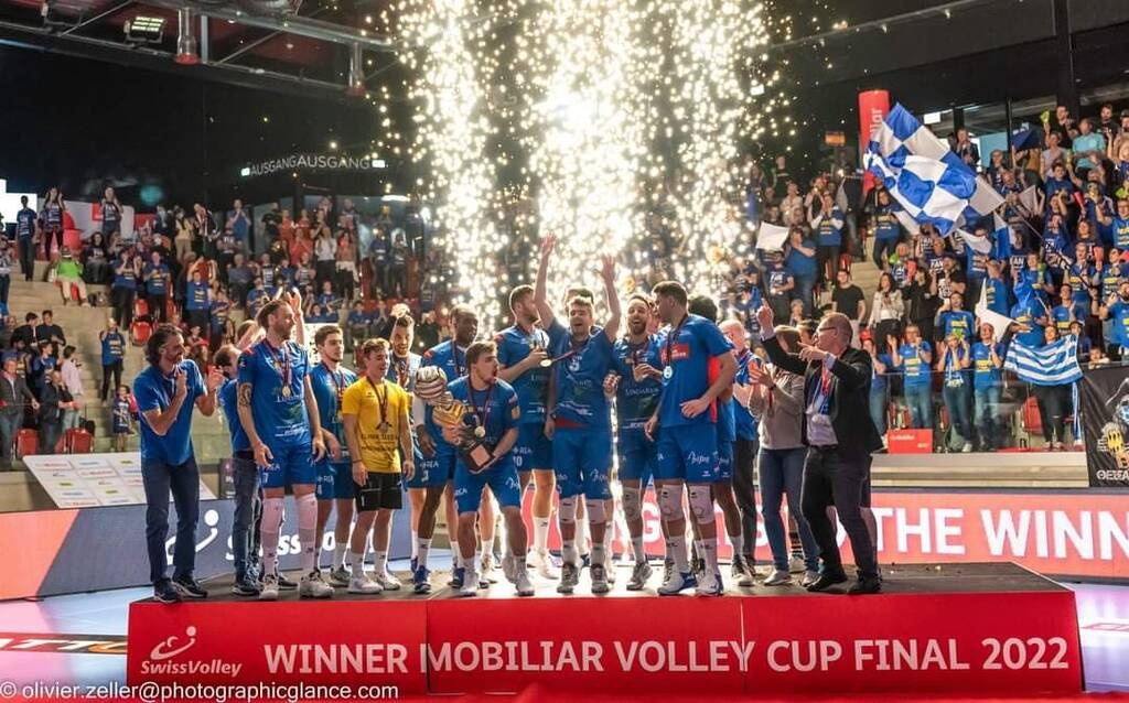 Ντίμα Φιλίποφ στο Onsports: «Το βόλεϊ είναι η ζωή μου! Όμορφες στιγμές με ΠΑΟ, ΟΣΦΠ και ΠΑΟΚ» (pics)