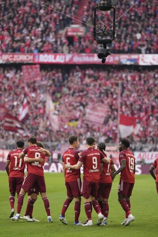Bundesliga: Πήρε το ντέρμπι η Μπάγερν και το 10ο στη σειρά από τα 32 πρωταθλήματα! (vids+pics)