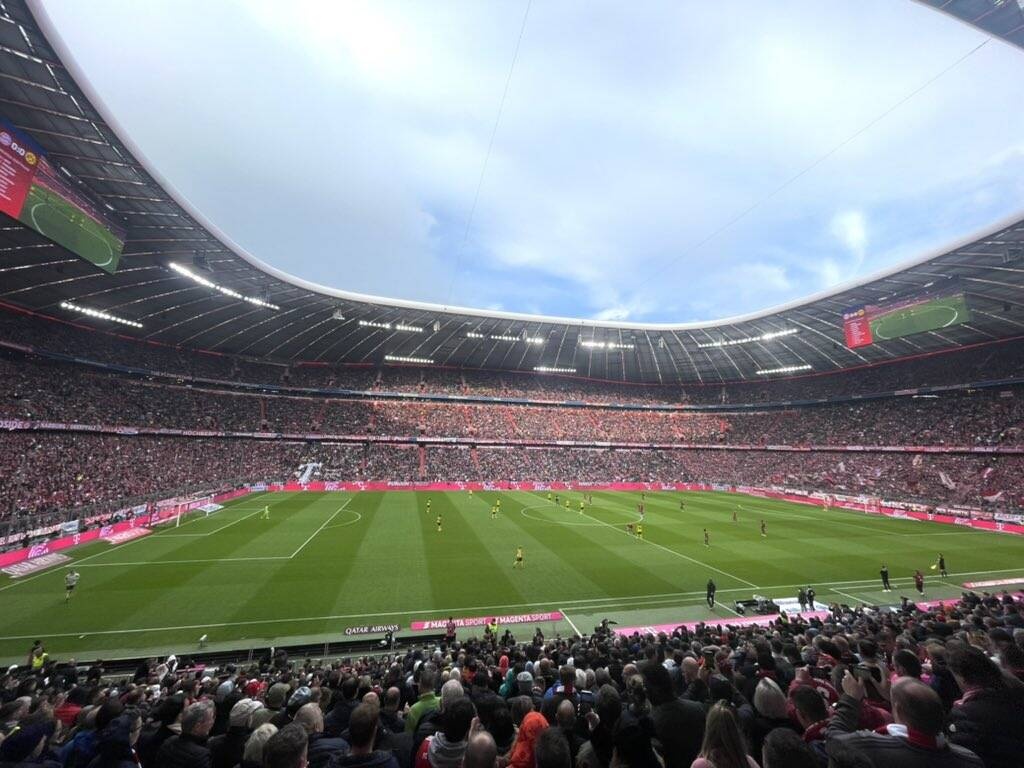 Bundesliga: Το απίθανο ρεκόρ με το «10άρι» της Μπάγερν, ντους με μπύρα κι ο πιτσαδόρος! (vid+pics)