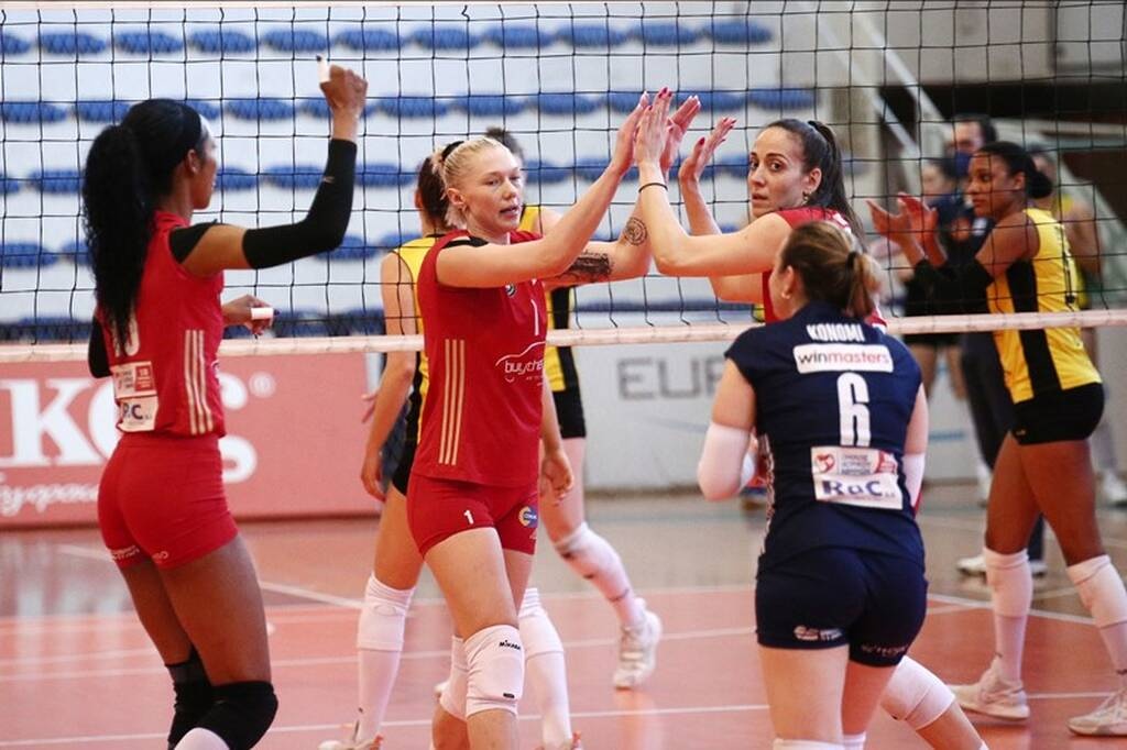 Volley League γυναικών: Ντέρμπι «αιωνίων» στους τελικούς, μετά τη νίκη του Ολυμπιακού επί του Άρη
