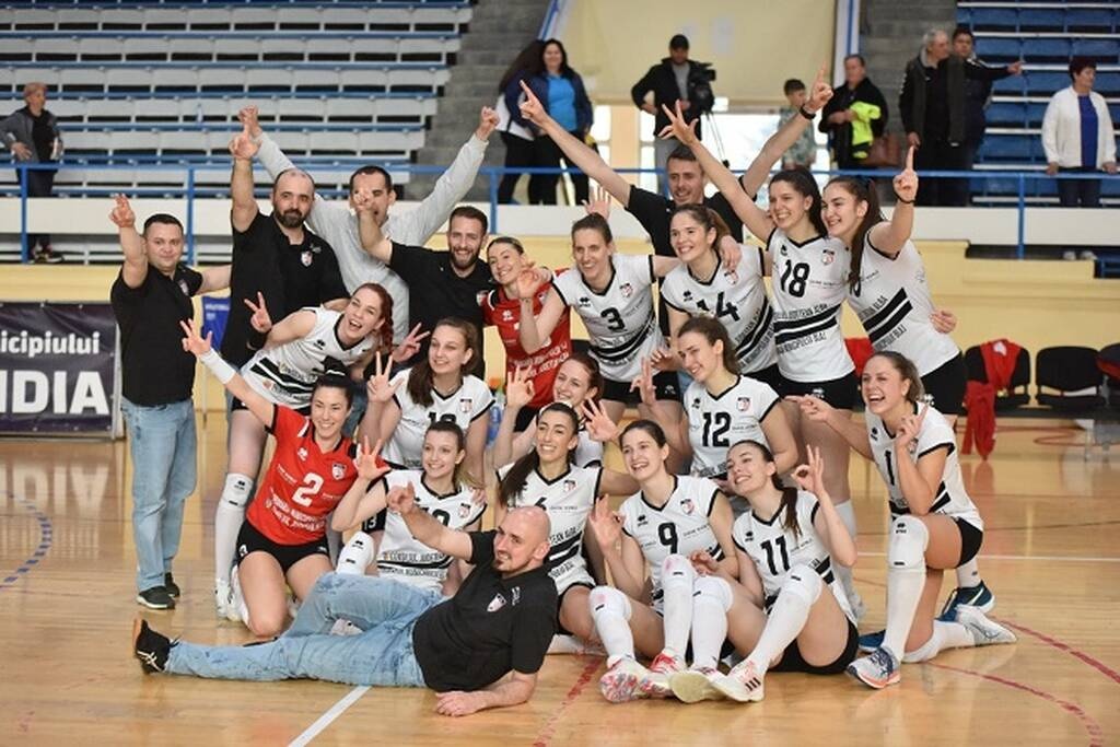 Βόλεϊ - Άλμπα Μπλαζ: Τρεμπλούχος Ρουμανίας και… τρισευτυχισμένη η Όλγα Στράντζαλη