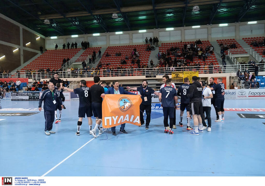 Κύπελλο Χάντμπολ: Ονειρικές στιγμές για την Πυλαία – Η στιγμή της απονομής (video)