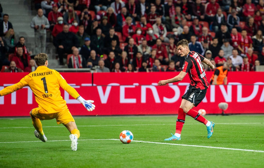 Bundesliga: Μία ανάσα από το Champions League η Λεβερκούζεν, ζόρια για τη Λειψία (vids+pics)