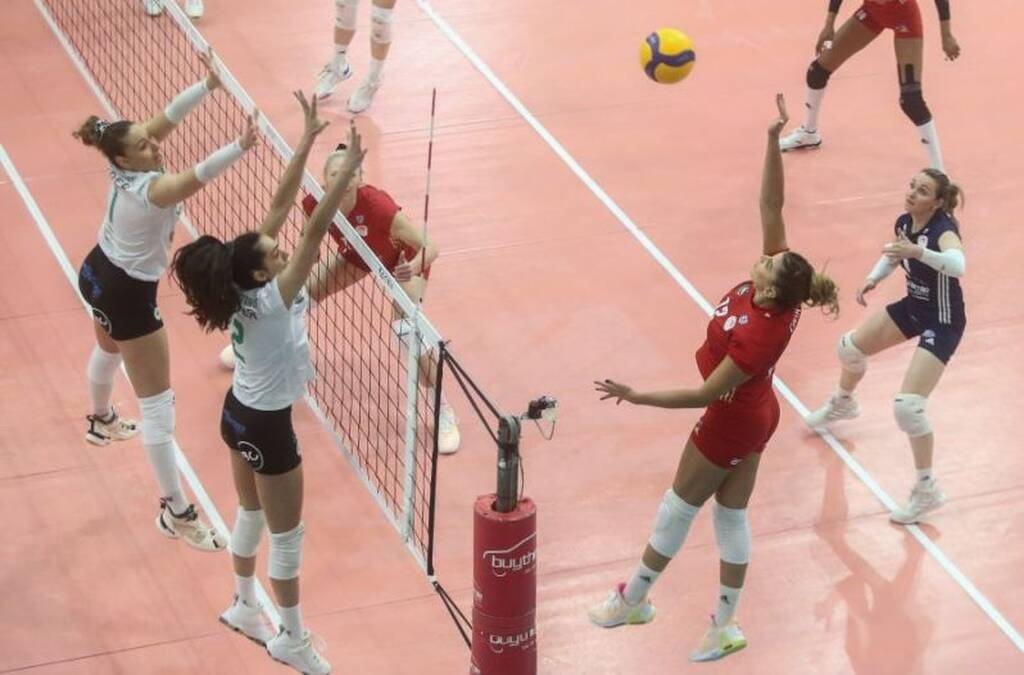 Volley League Γυναικών: Επιβλητικός ο Ολυμπιακός, 3-1 τον Παναθηναϊκό. Μια νίκη μακριά από τον τίτλο