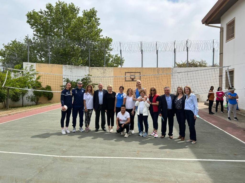 ΕΟΠΕ: Σερβίς «ζωής» με αγώνα βόλεϊ στις γυναικείες φυλακές Θήβας (photos)