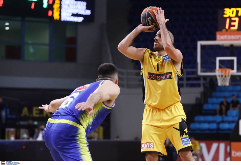 ΑΕΚ-Περιστέρι 78-72: Πήρε το ντέρμπι και κλείδωσε την τετράδα