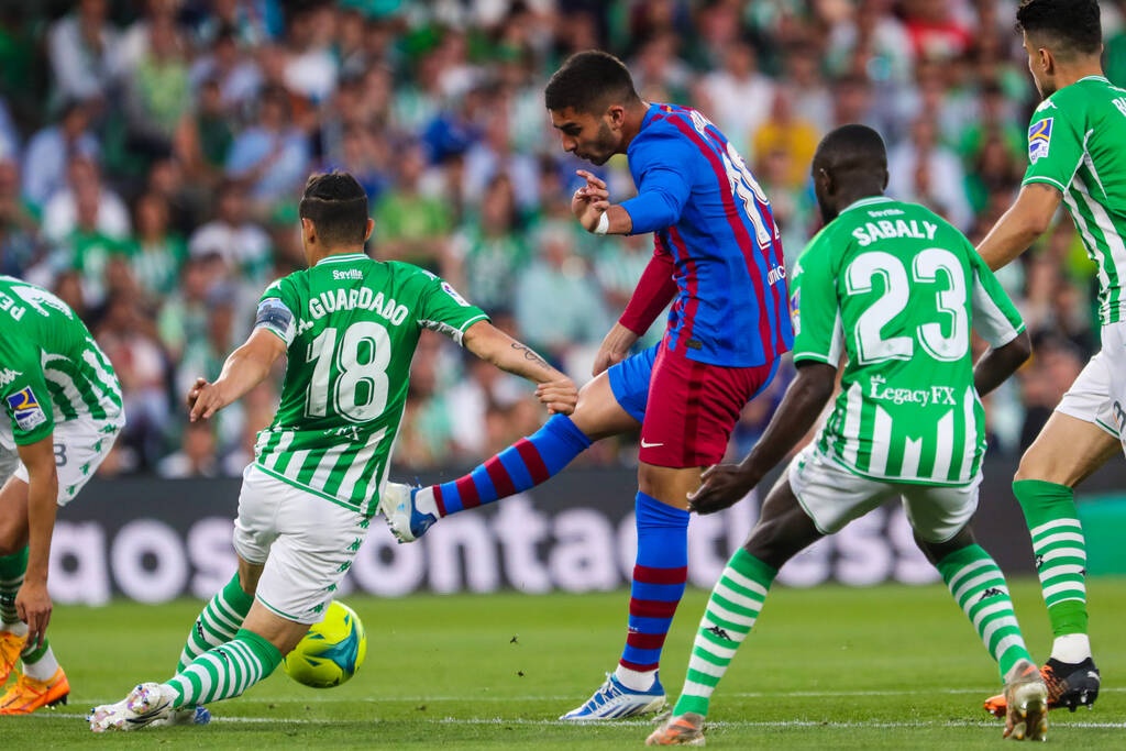 La Liga: Η Μπαρτσελόνα κρατά εκτός Champions League την Μπέτις (Video+Photos)