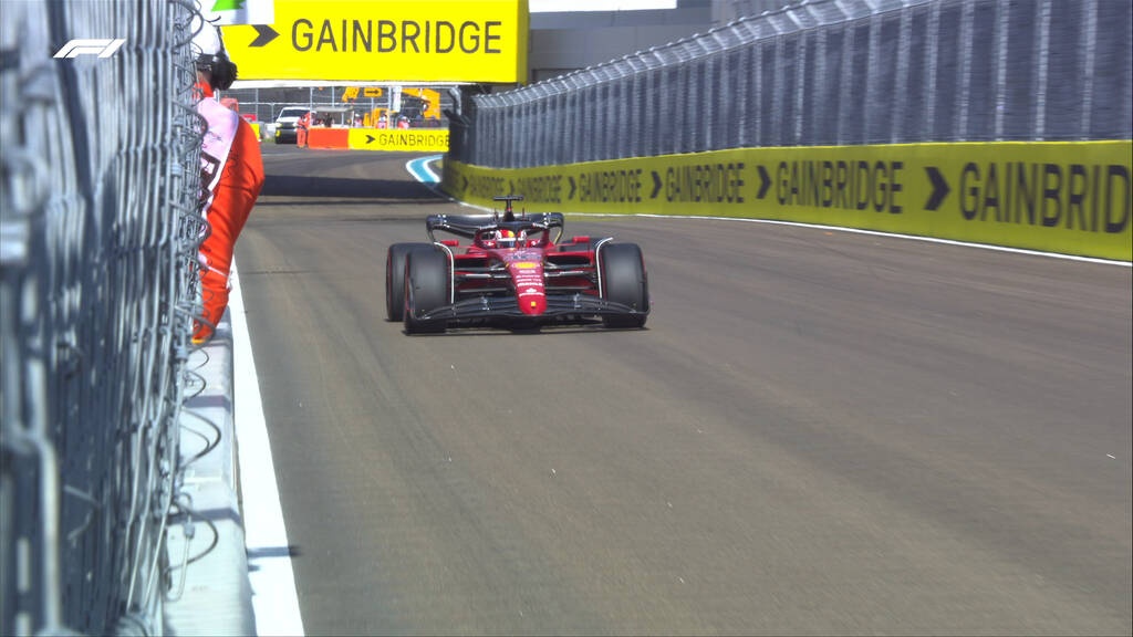 Formula 1: Η Ferrari είναι ξανά εδώ - Ο Λεκλέρ την pole position, πίσω του ο Σάινθ στο Μαϊάμι