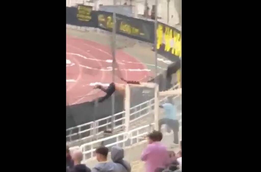 AEK-Παναθηναϊκός: Τρομακτικό ατύχημα στο ΟΑΚΑ - Οπαδός έπεσε στην τάφρο (photos+video)
