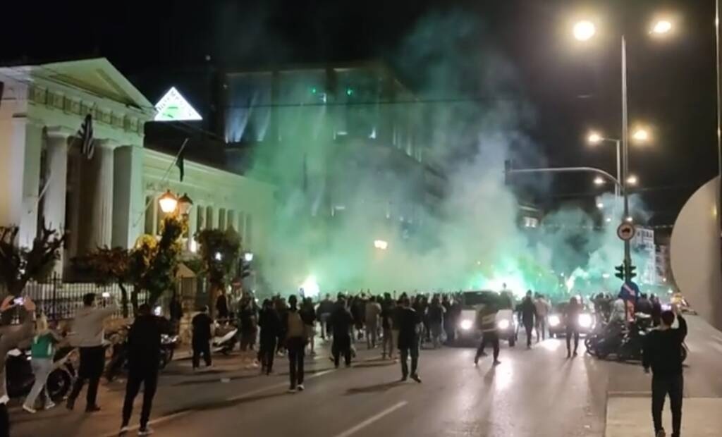 Παναθηναϊκός: «Πράσινη» αποθέωση μετά το διπλό στο Φάληρο (videos+photos)