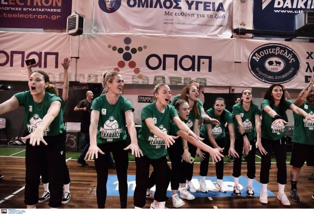 Παναθηναϊκός: Ξέφρενο πάρτι στη Λεωφόρο για τις Πρωταθλήτριες στο βόλεϊ (video+photos)