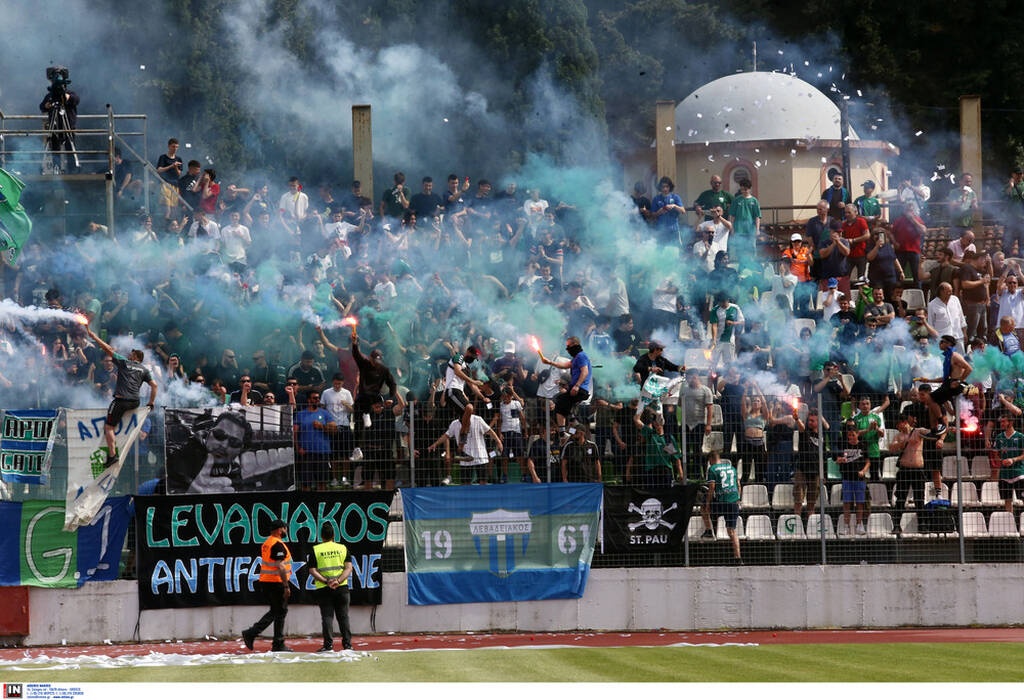Λεβαδειακός-Βέροια 1-0: Στη Super League o Λεβαδειακός σε επεισοδιακό μπαράζ (photos+videos)