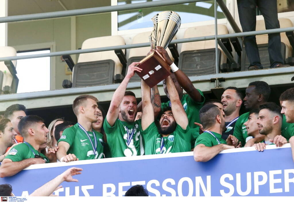 Λεβαδειακός-Βέροια 1-0: Η απονομή της κούπας και το γλέντι ανόδου στη Λιβαδειά (photos+videos)