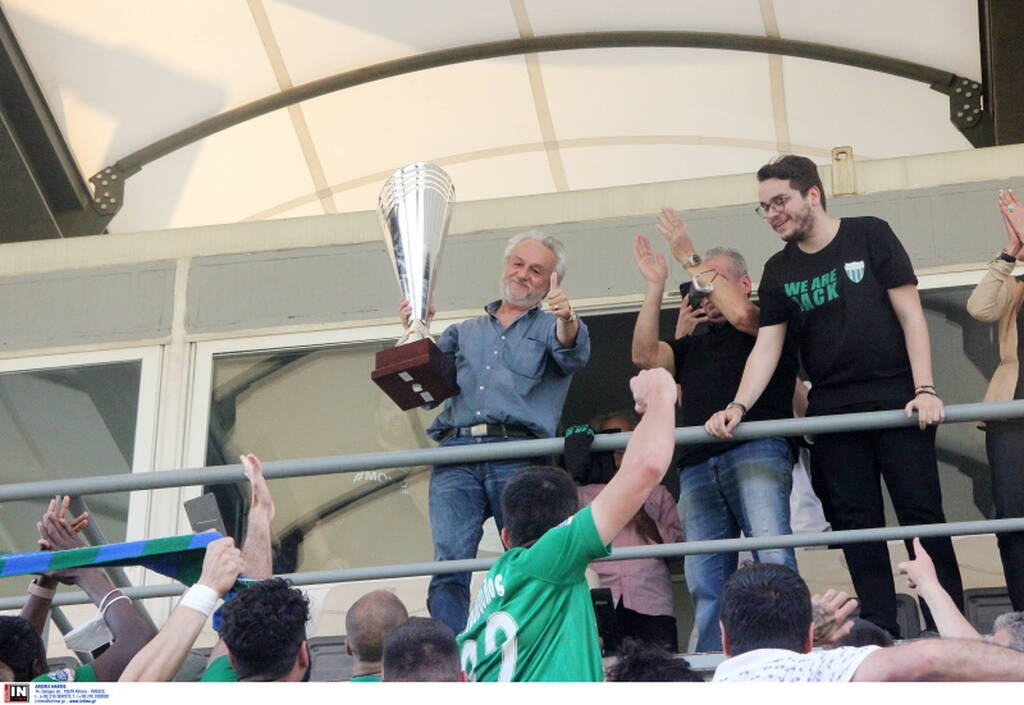 Λεβαδειακός: To ζεϊμπέκικο του Κομπότη - Έτσι γλέντησε την άνοδο (photos+video)