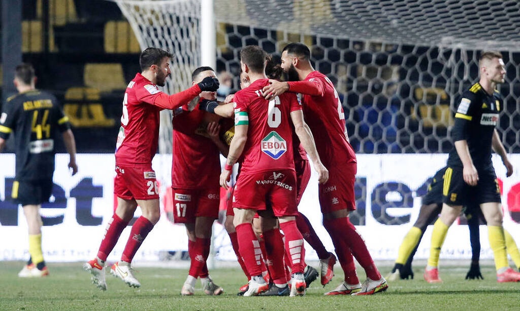 Βουίζει ο Βόλος! Εξώδικο και καταγγελία σε ΕΠΟ για παράτυπη αδειοδότηση μεγάλης ΠΑΕ