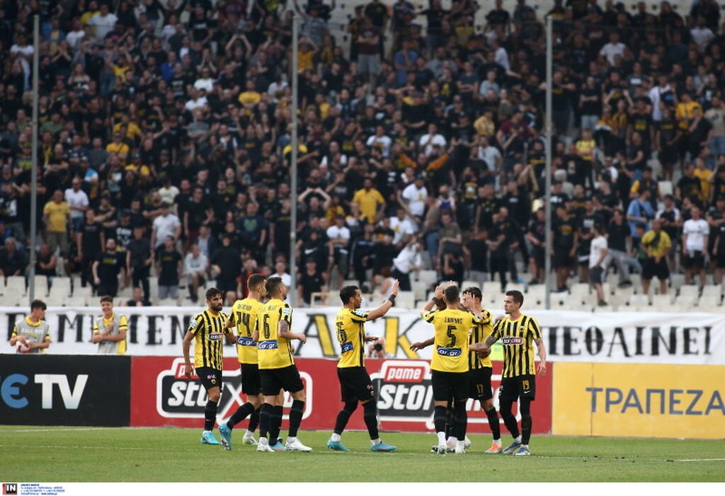 ΑΕΚ-Ολυμπιακός: Ο μόνος παίκτης που αποθέωθηκε στο ΟΑΚΑ (photos)