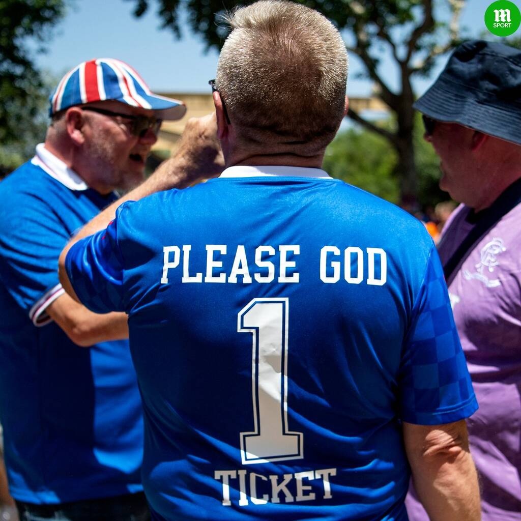 Τελικός Europa League: Καρεκλοπόλεμος ανάμεσα σε οπαδούς της Άιντραχτ και της Ρέιντζερς (vids+pics)