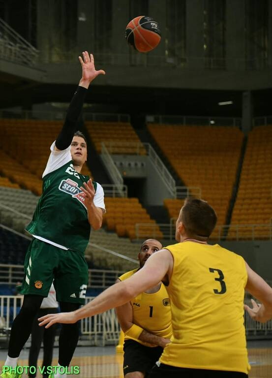 Παναθηναϊκός ΟΠΑΠ-ΑΕΚ: Εικόνες από το φιλικό - Μπατίστ και Τσαρτσαρής στο ΟΑΚΑ (pics)