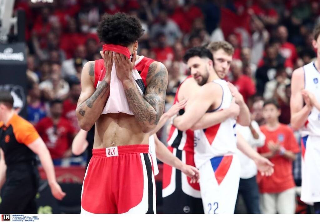 Ολυμπιακός-Αναντολού Εφές: Η απογοήτευση των «ερυθρόλευκων» μετά τη «μαχαιριά» του Μίτσιτς (pics)
