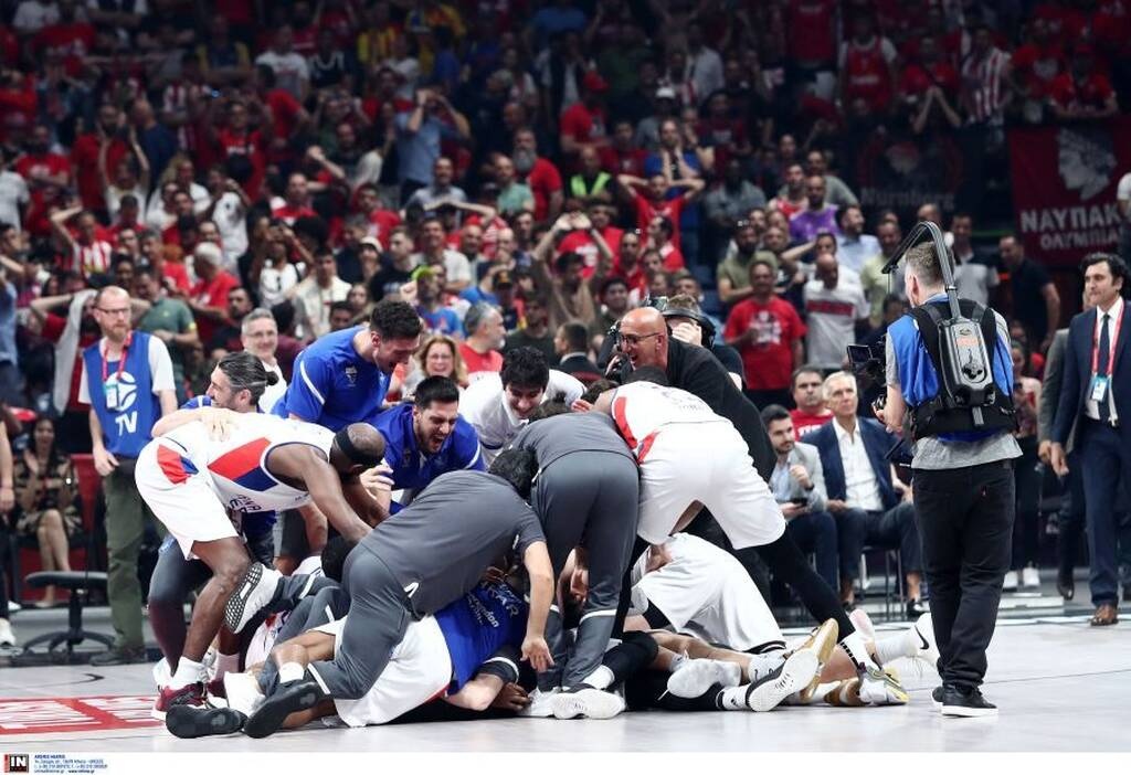 Ολυμπιακός-Αναντολού Εφές: Το απίθανο τρίποντο του Μίτσιτς και το ξέσπασμα στο Βελιγράδι (video)