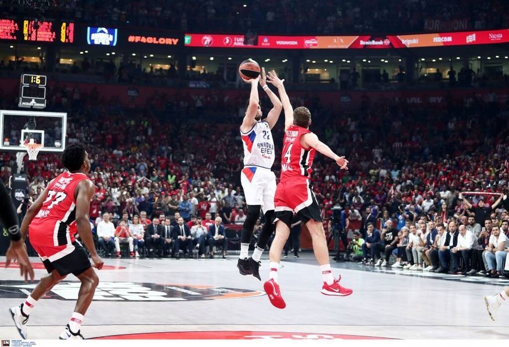 Ολυμπιακός-Αναντολού Εφές: Το απίθανο τρίποντο του Μίτσιτς και το ξέσπασμα στο Βελιγράδι (video)