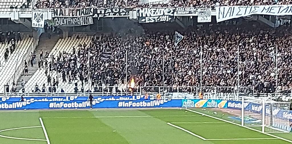 Τελικός Κυπέλλου Ελλάδας: Φωτιά στην εξέδρα του ΠΑΟΚ (photos+video)