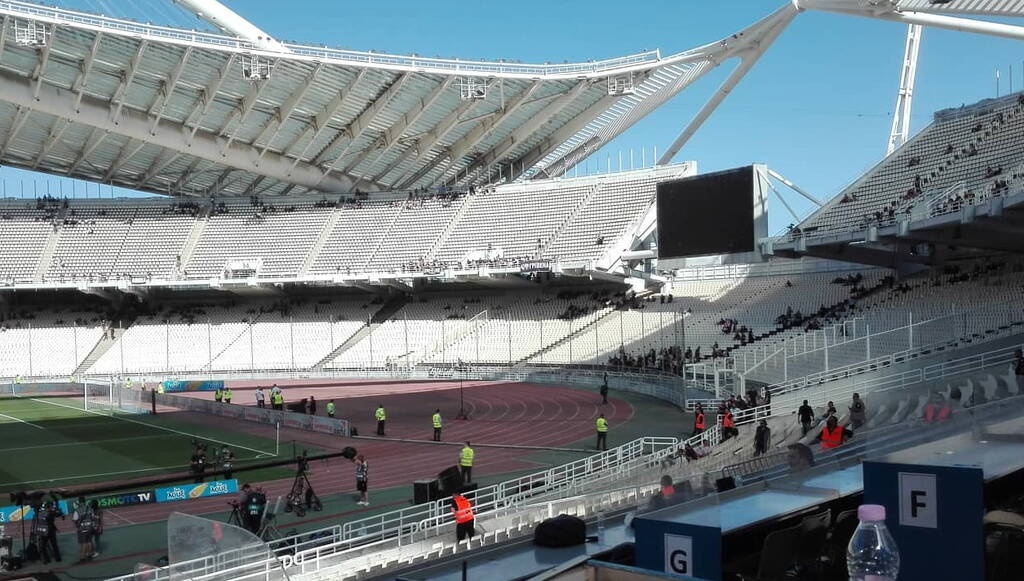 Τελικός Κυπέλλου Ελλάδας: Οι πρώτες εικόνες από το ΟΑΚΑ - Γεμίζουν με οπαδούς οι εξέδρες