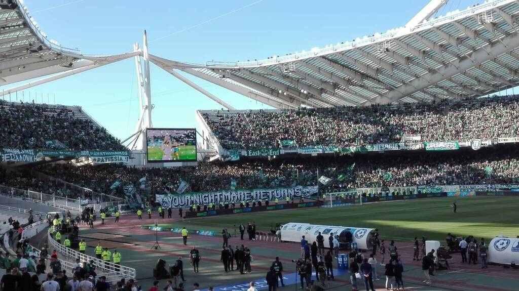 Τελικός Κυπέλλου Παναθηναϊκός-ΠΑΟΚ: Πανό στις εξέδρες, ΜΑΤ στο γήπεδο (photos)