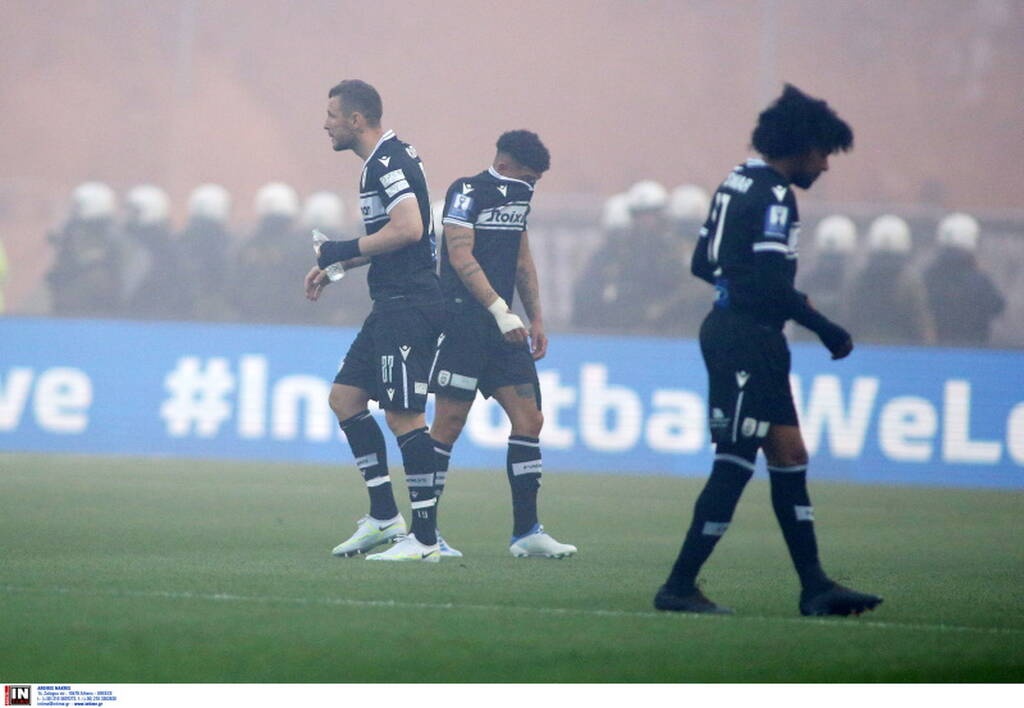 Τελικός Κυπέλλου Ελλάδας: Χάος στο ΟΑΚΑ με τα δακρυγόνα - Έστειλε τις ομάδες στα αποδυτήρια ο Λαόθ